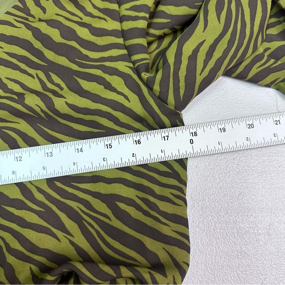 Moon River Green Long Sleeve Gown with V-neck - Picture 5 of 8